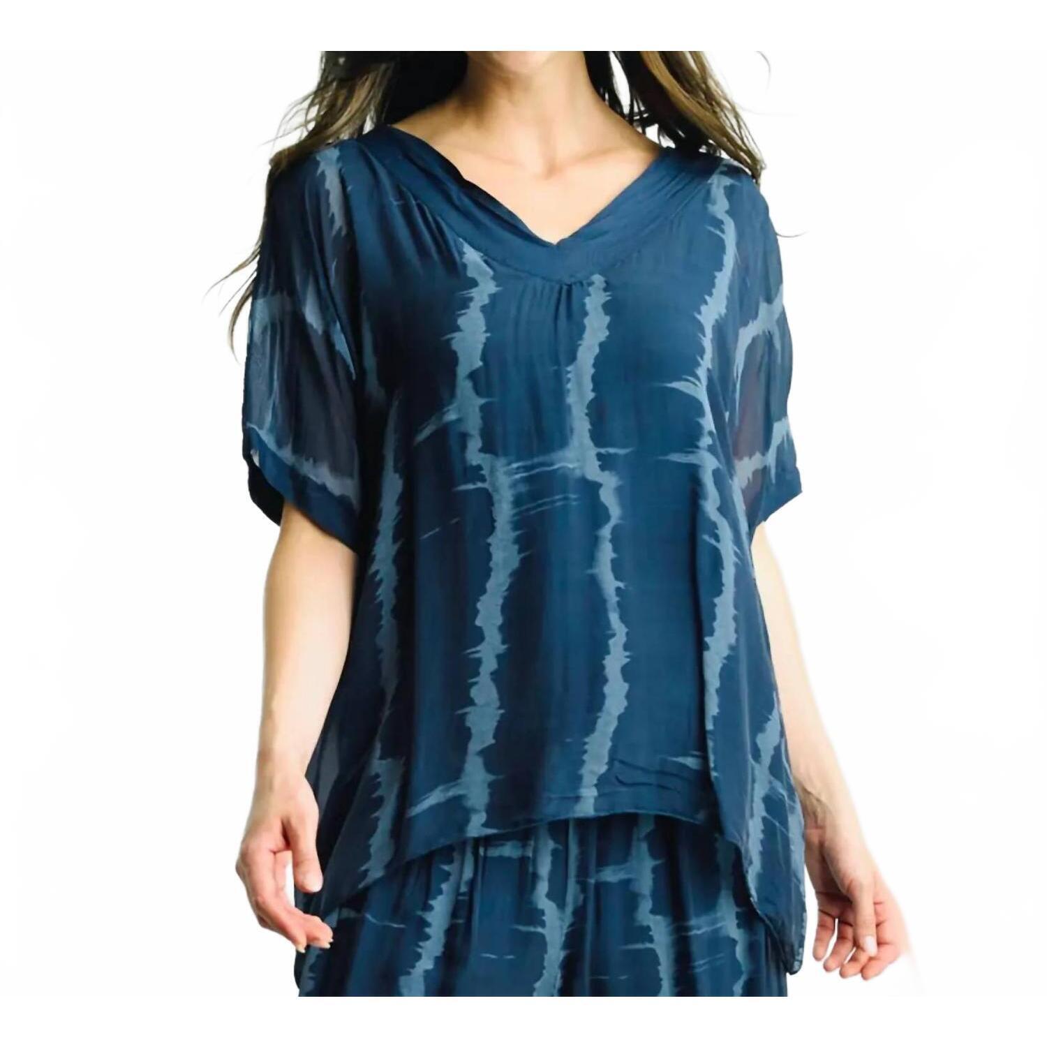New Tempo Paris Tie Dye V-Neck Top In Navy